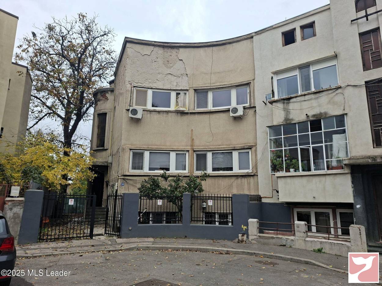 Apartament  3 CAMERE vanzare in Bucuresti, Alba Iulia, 103 mp