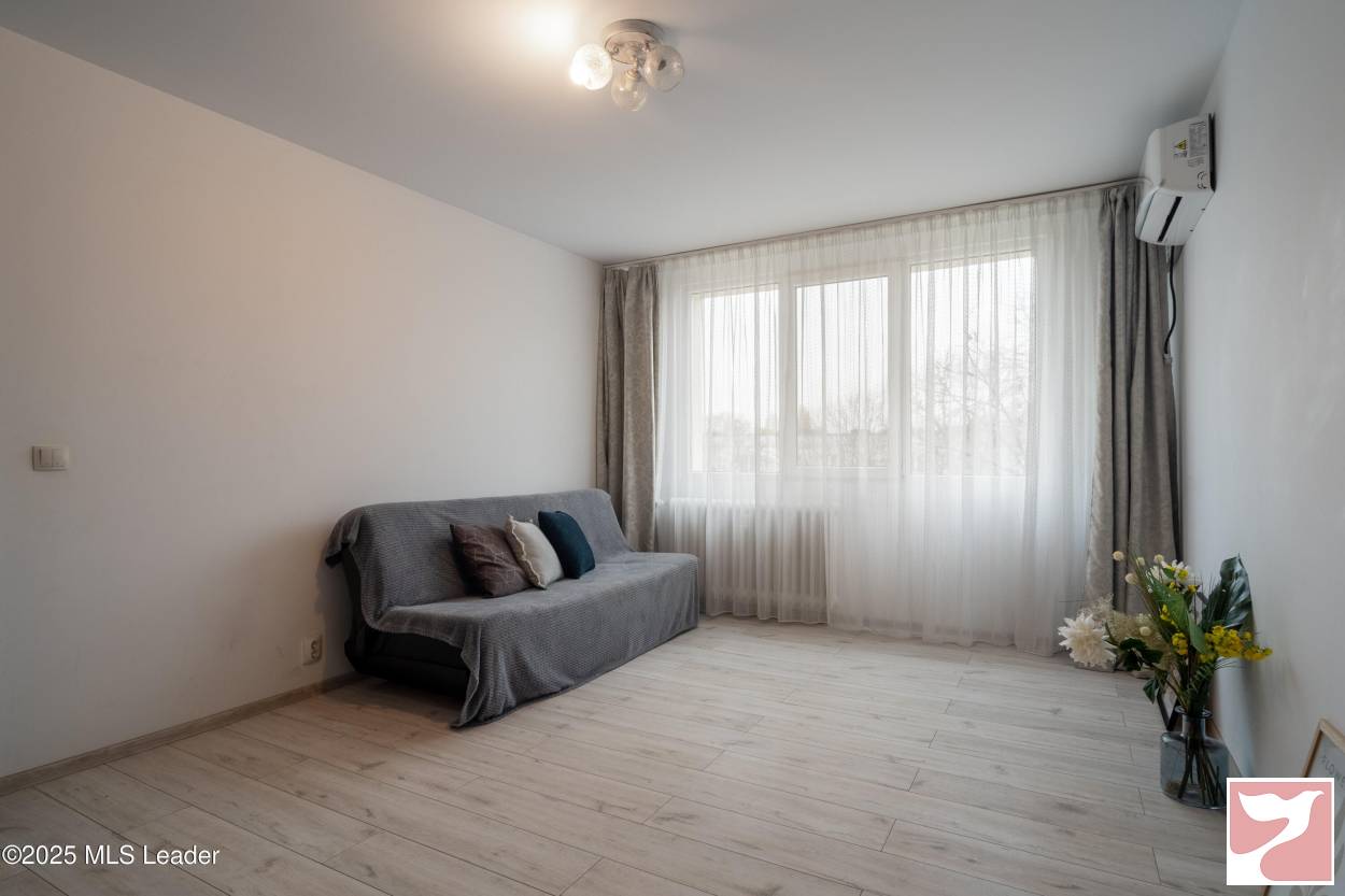 Apartament  3 CAMERE vanzare in Bucuresti, Resita - Luica, 62 mp