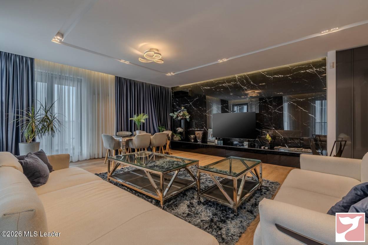 Apartament  3 CAMERE vanzare in Voluntari, Pipera, 268 mp