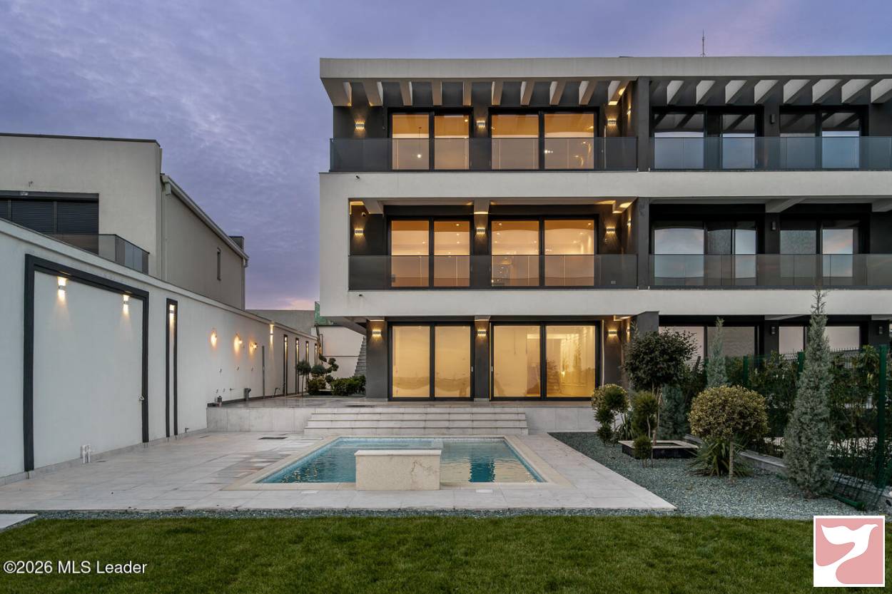 Casa/vila 5 CAMERE vanzare in Bucuresti Ilfov, Pantelimon, Pantelimon, 386 mp