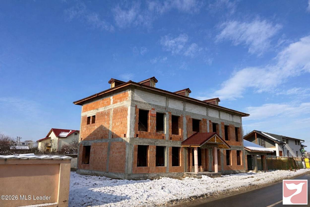 Casa/vila  4 CAMERE vanzare in Domnesti, Domnesti, 505 mp