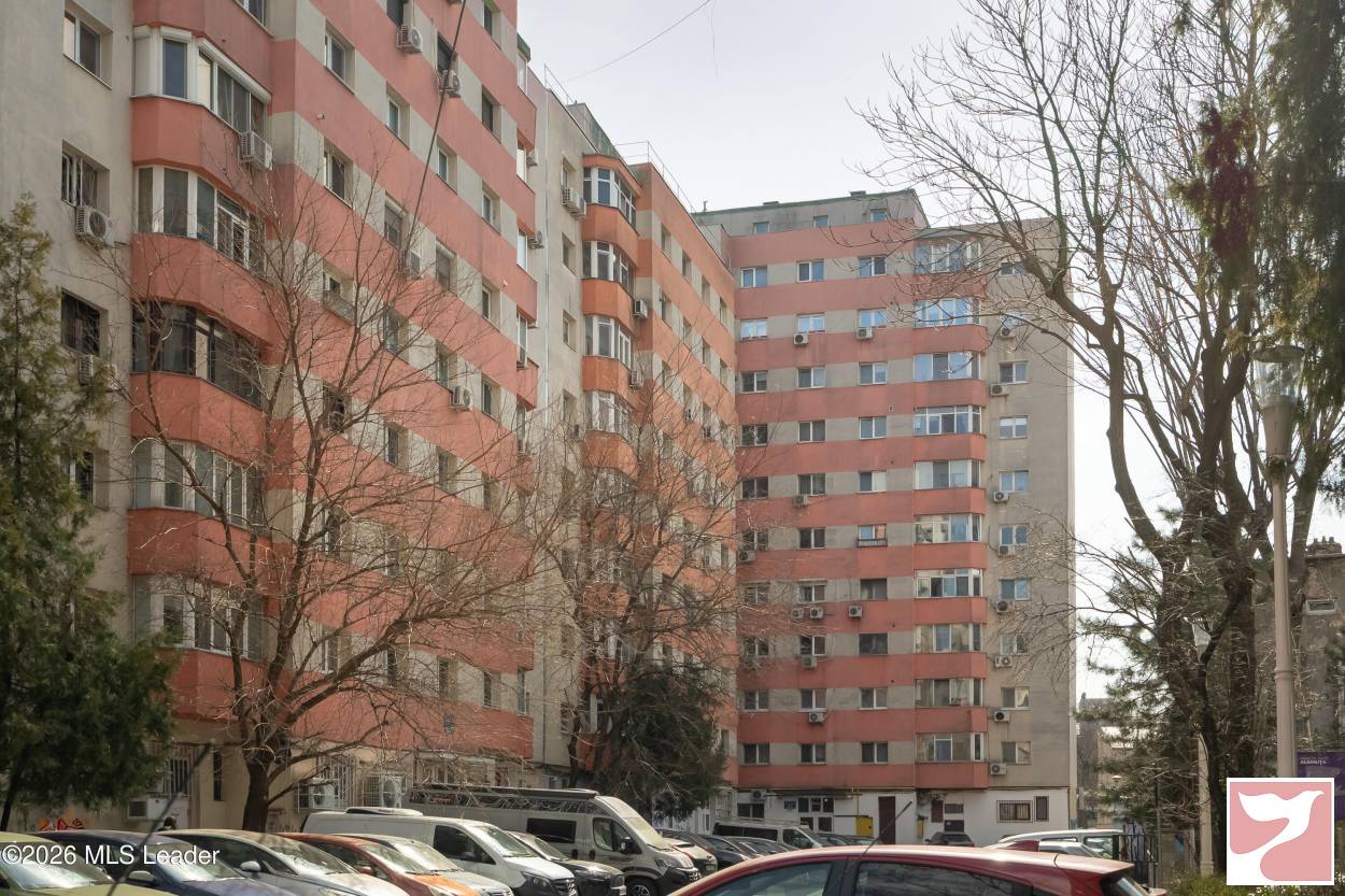 Apartament  4 CAMERE vanzare in Bucuresti, Calea Mosilor, 82 mp