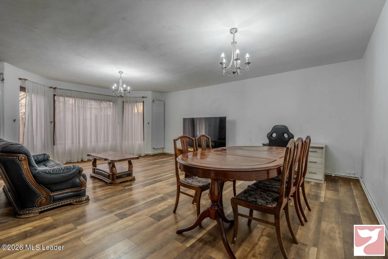 Casa/vila  5 CAMERE vanzare in Magurele, Alunisu, 221 mp