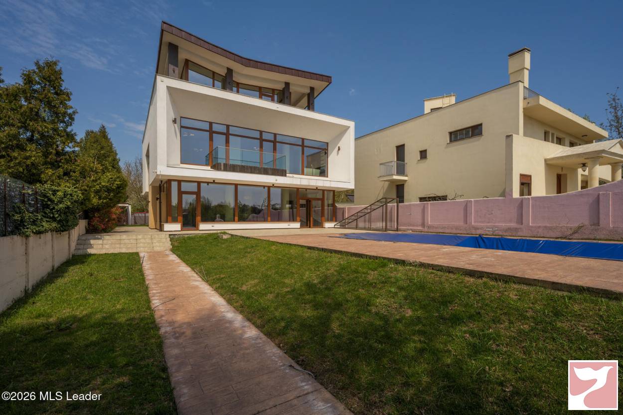 Casa/vila 5 CAMERE vanzare in Bucuresti Ilfov, Mogosoaia, Mogosoaia, 617 mp