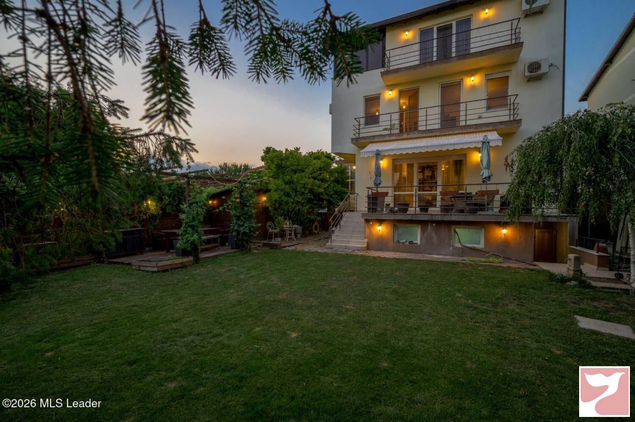 Casa/vila  6 CAMERE vanzare in Voluntari, Pipera, 450 mp